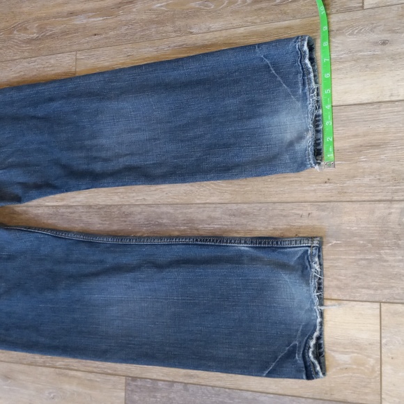 AMERICAN EAGLE RELAXED, DISTRESSED BOTTOM, BLUE JEANS ๐ - Picture 9 of 16